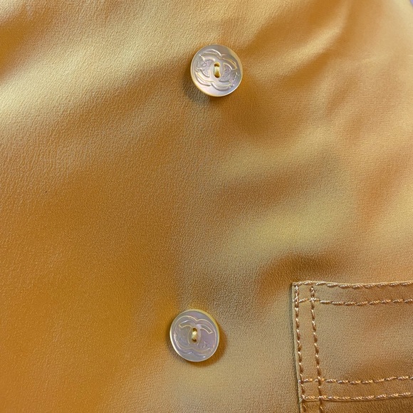 Four piece vintage Chanel suit - Picture 5 of 9